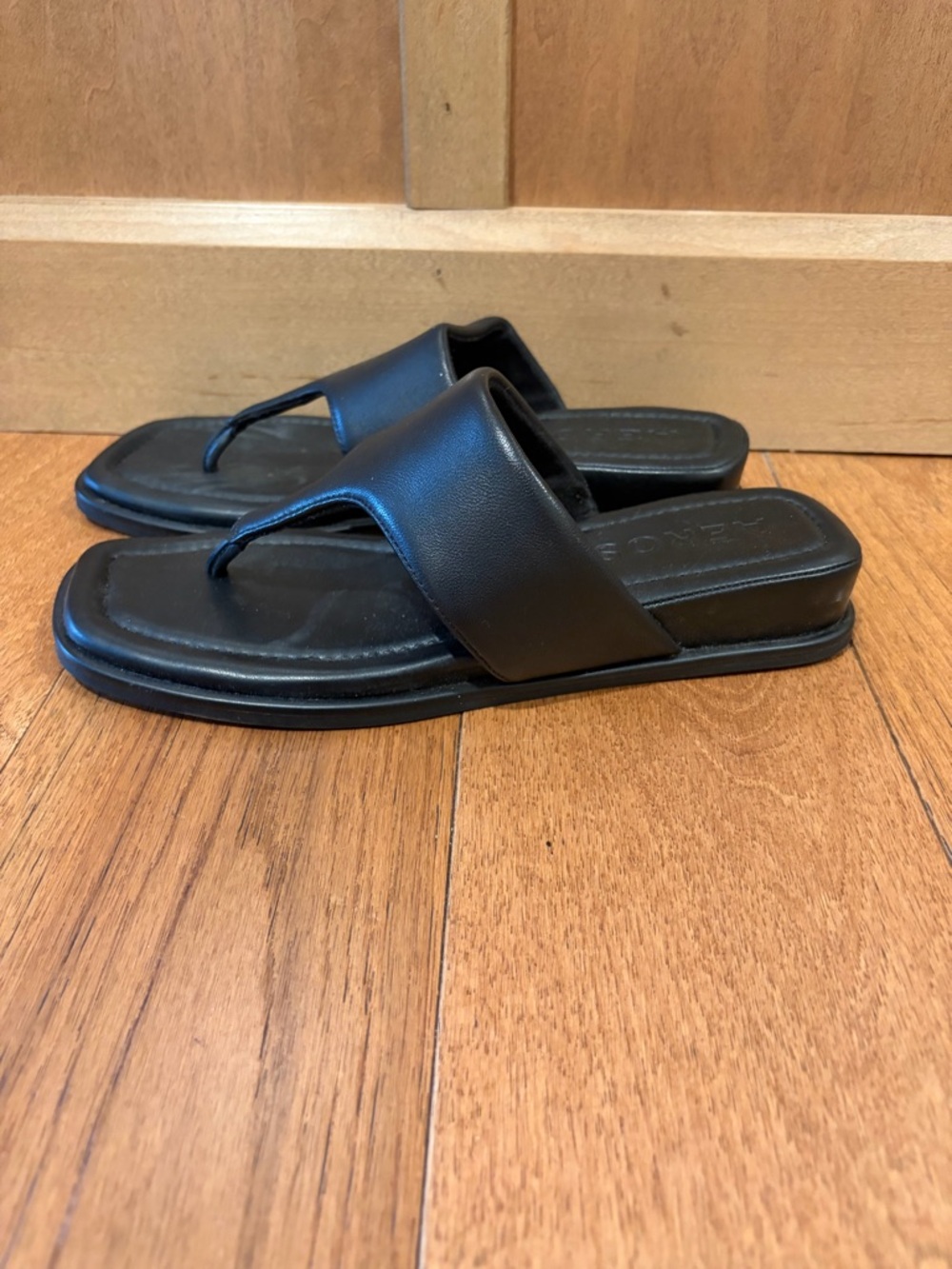Women’s Black Leather Slide Thong Sandals